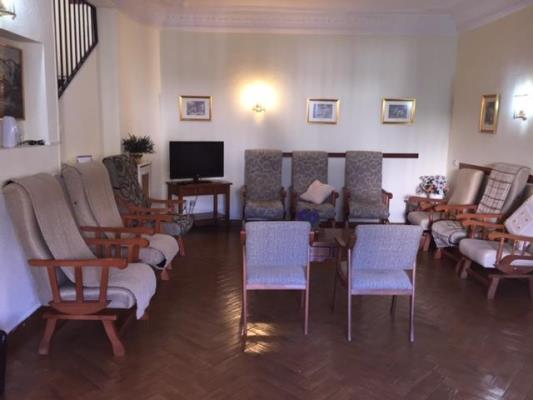 Residencia Sagrada Familia - Madrid